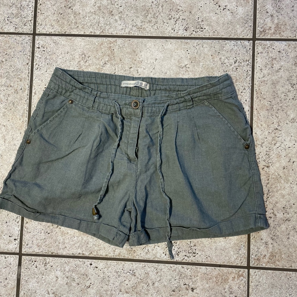 Green thread shorts. Mid waisted